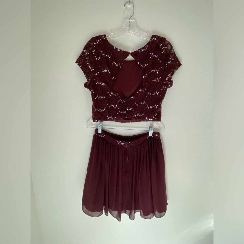 Speechless 2 Piece Burgundy Lace Crop Top Short Ball gown Mini Skirt Open Back